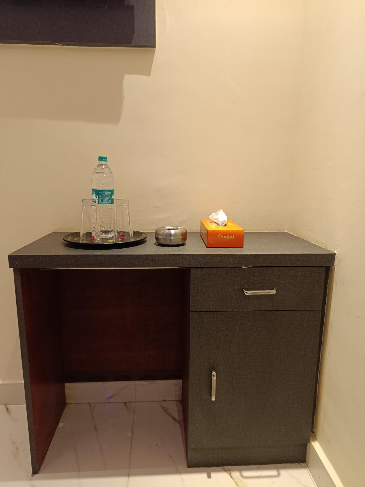 Hotel Powai Residency 뭄바이 외부 사진