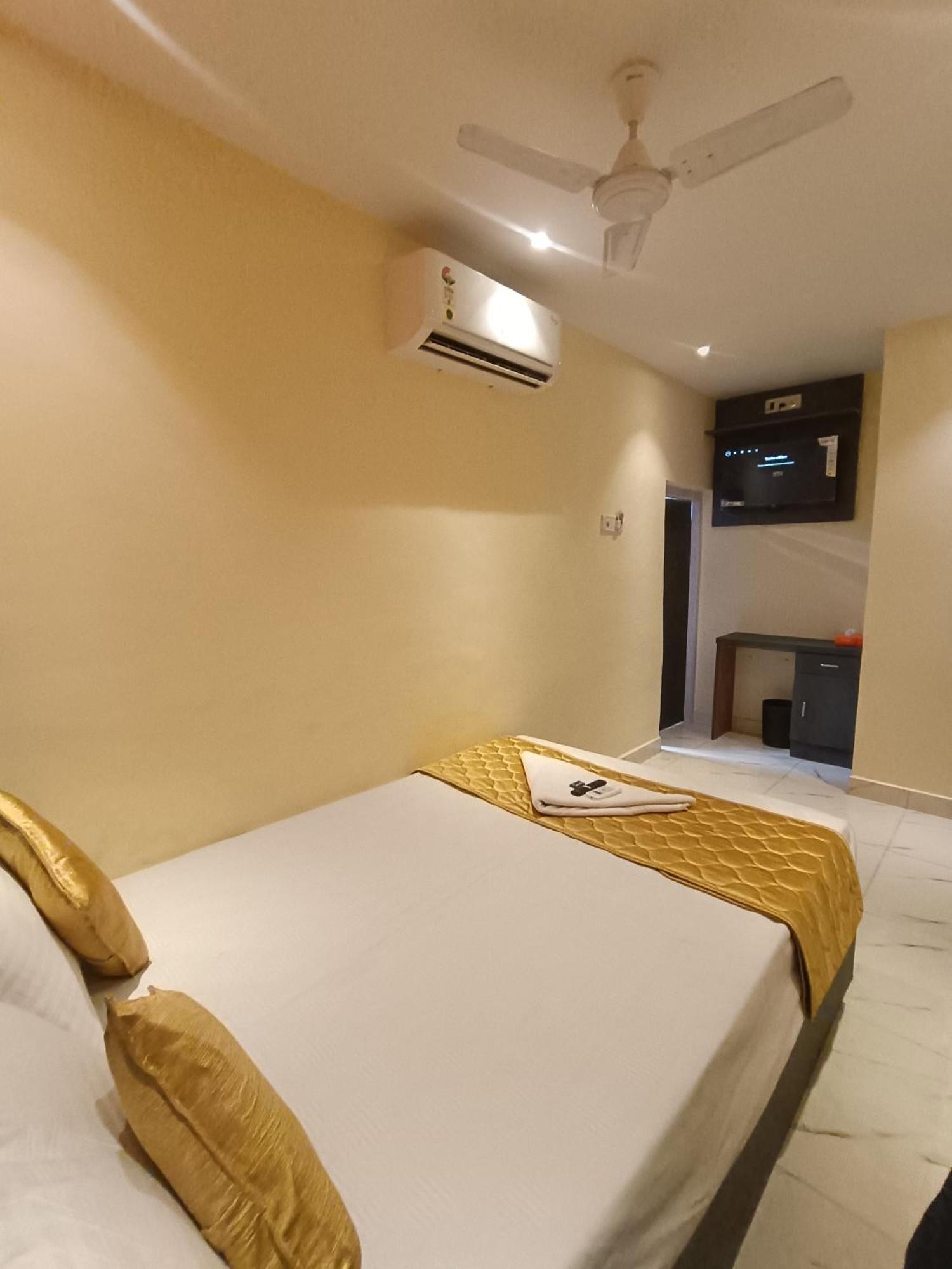 Hotel Powai Residency 뭄바이 외부 사진
