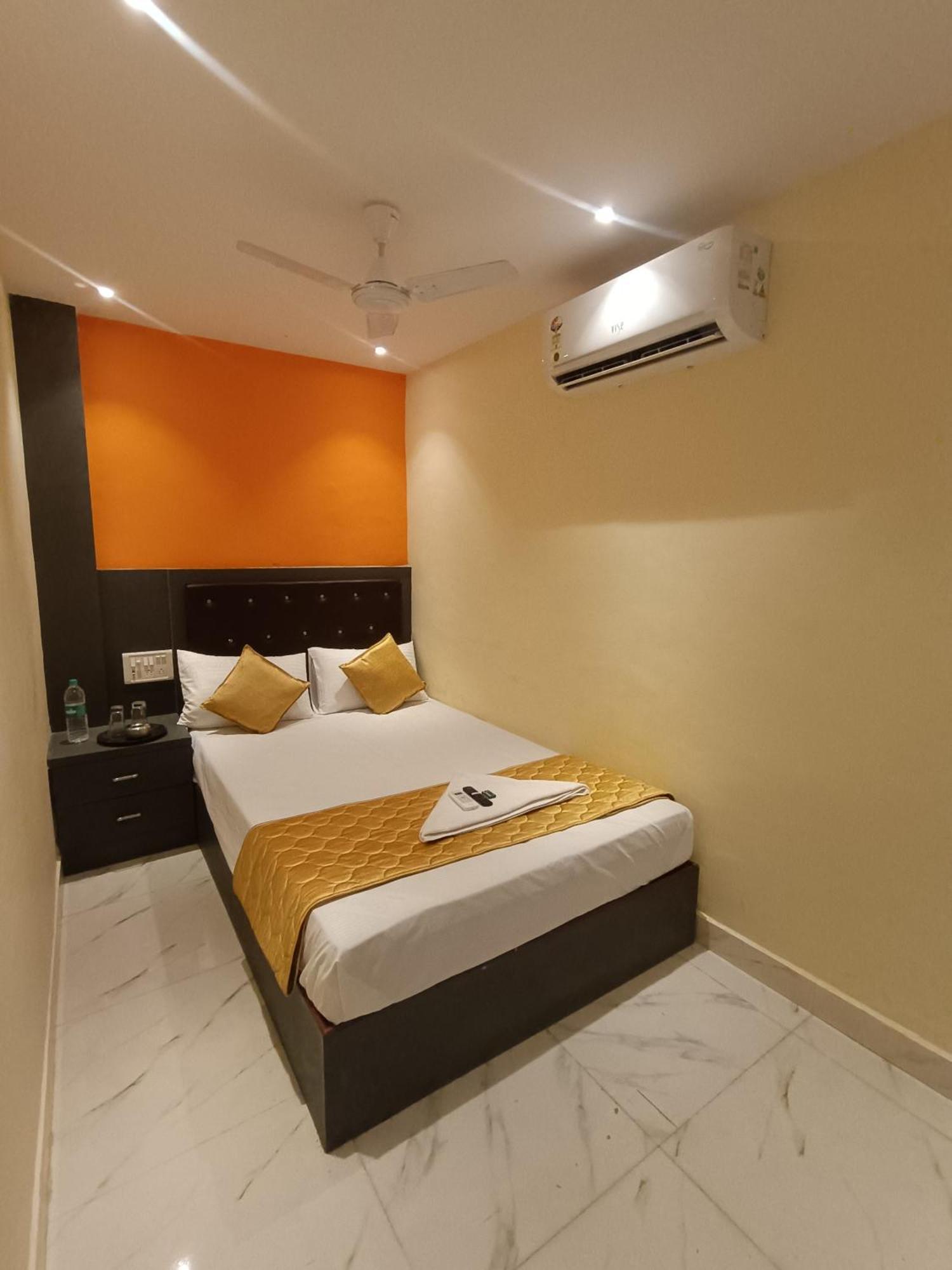 Hotel Powai Residency 뭄바이 외부 사진