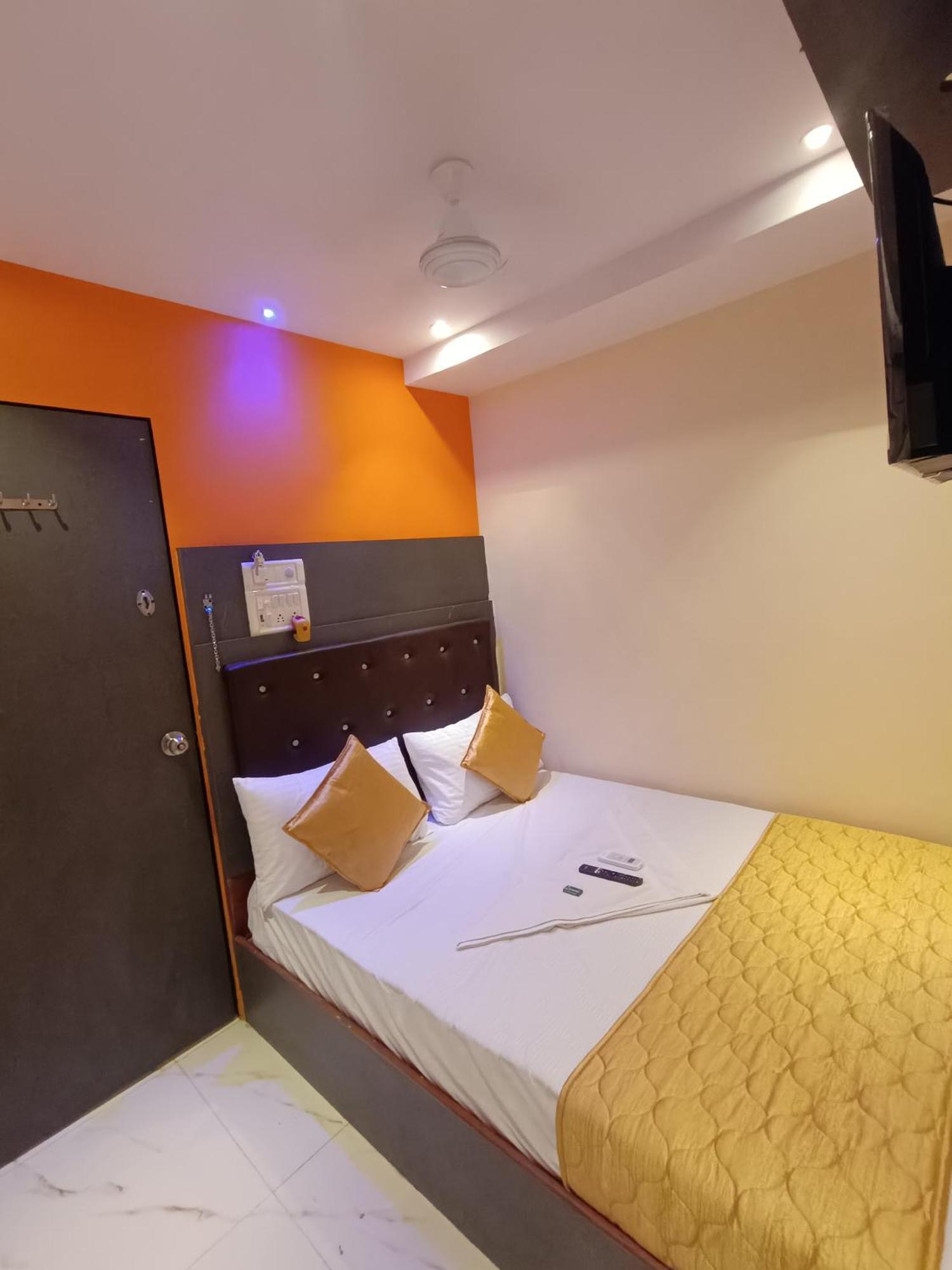 Hotel Powai Residency 뭄바이 외부 사진